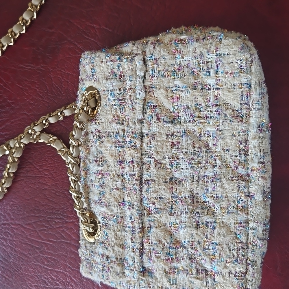 Aldo Quilted Handbag In Biege With Pastel Pink And Blue Accents. - Picture 13 of 16